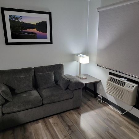 Americas Best Value Inn And Suites Bismarck Dış mekan fotoğraf