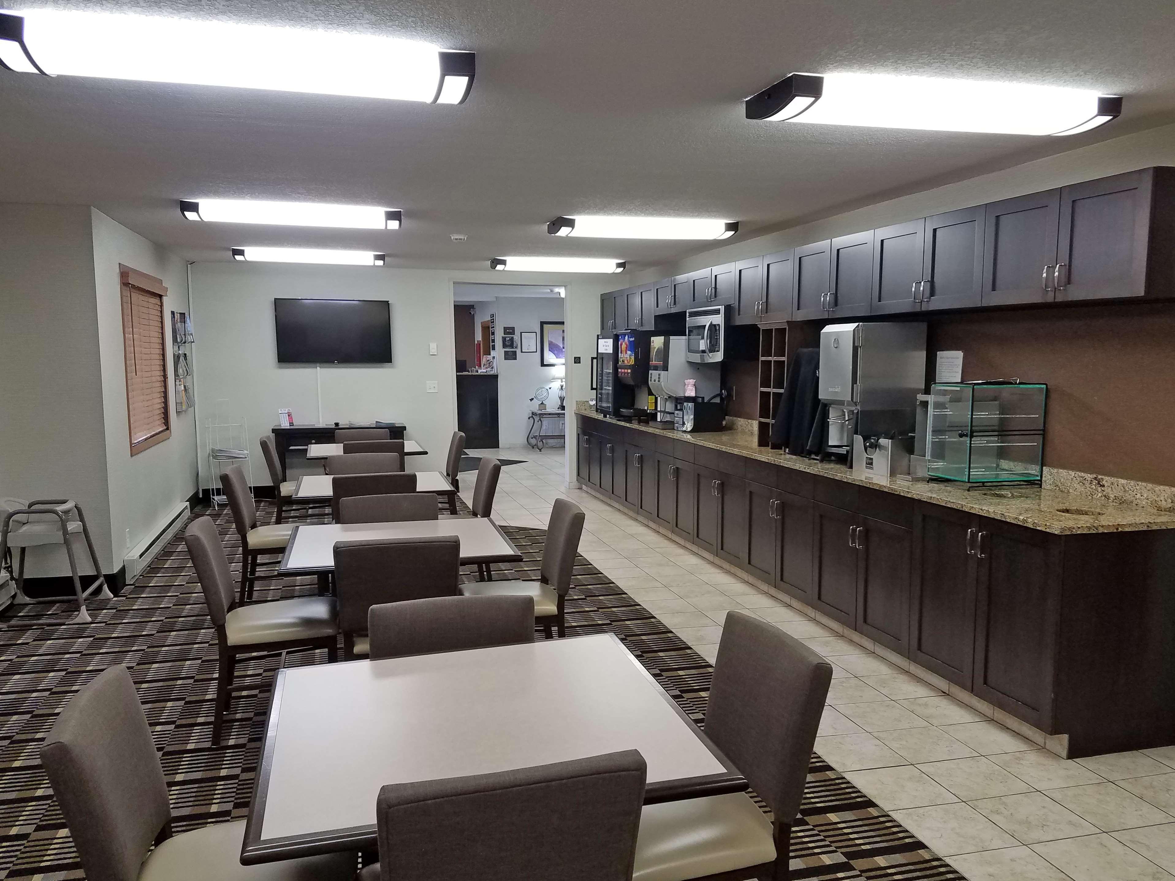 Americas Best Value Inn And Suites Bismarck Dış mekan fotoğraf