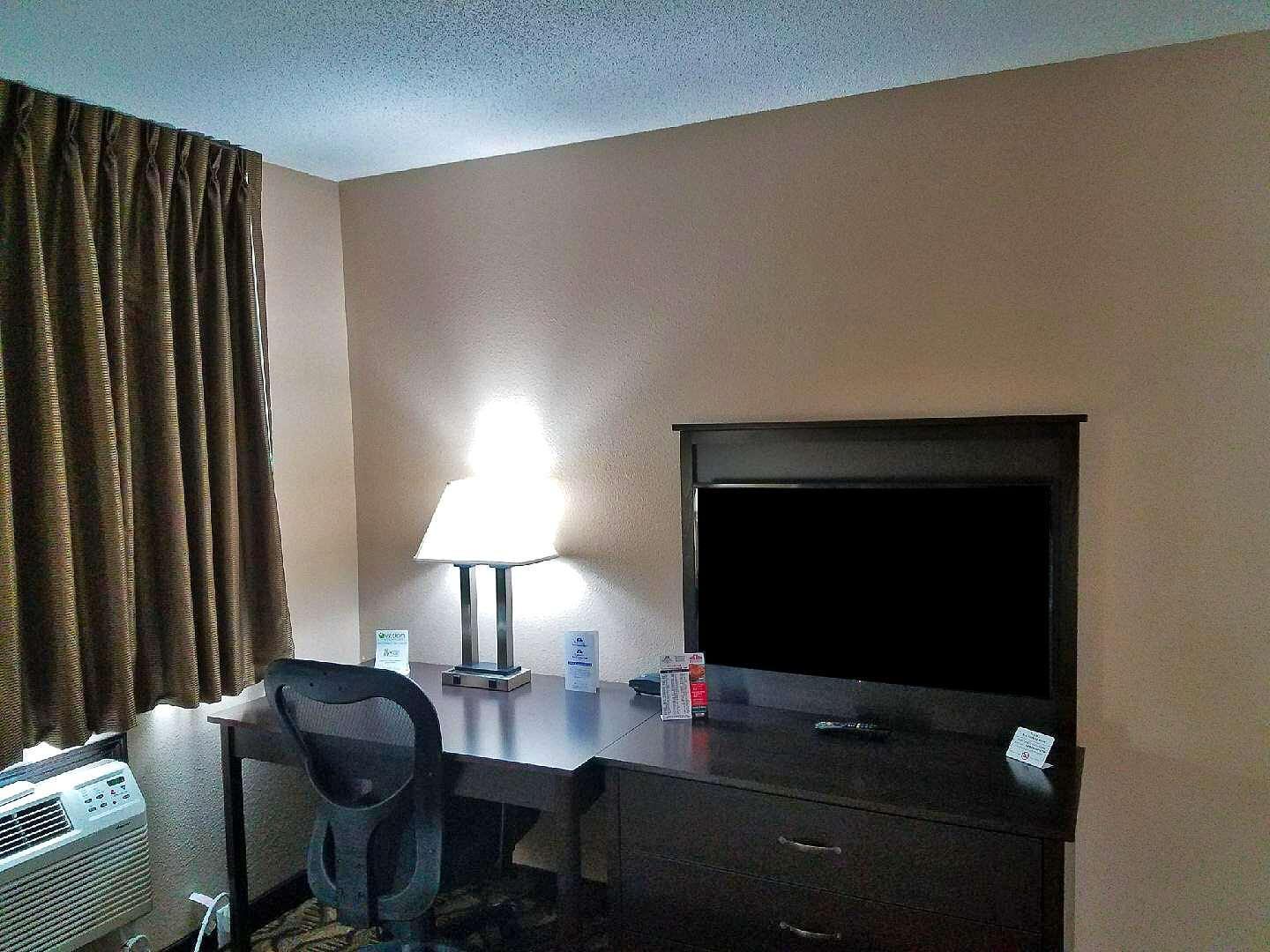 Americas Best Value Inn And Suites Bismarck Dış mekan fotoğraf