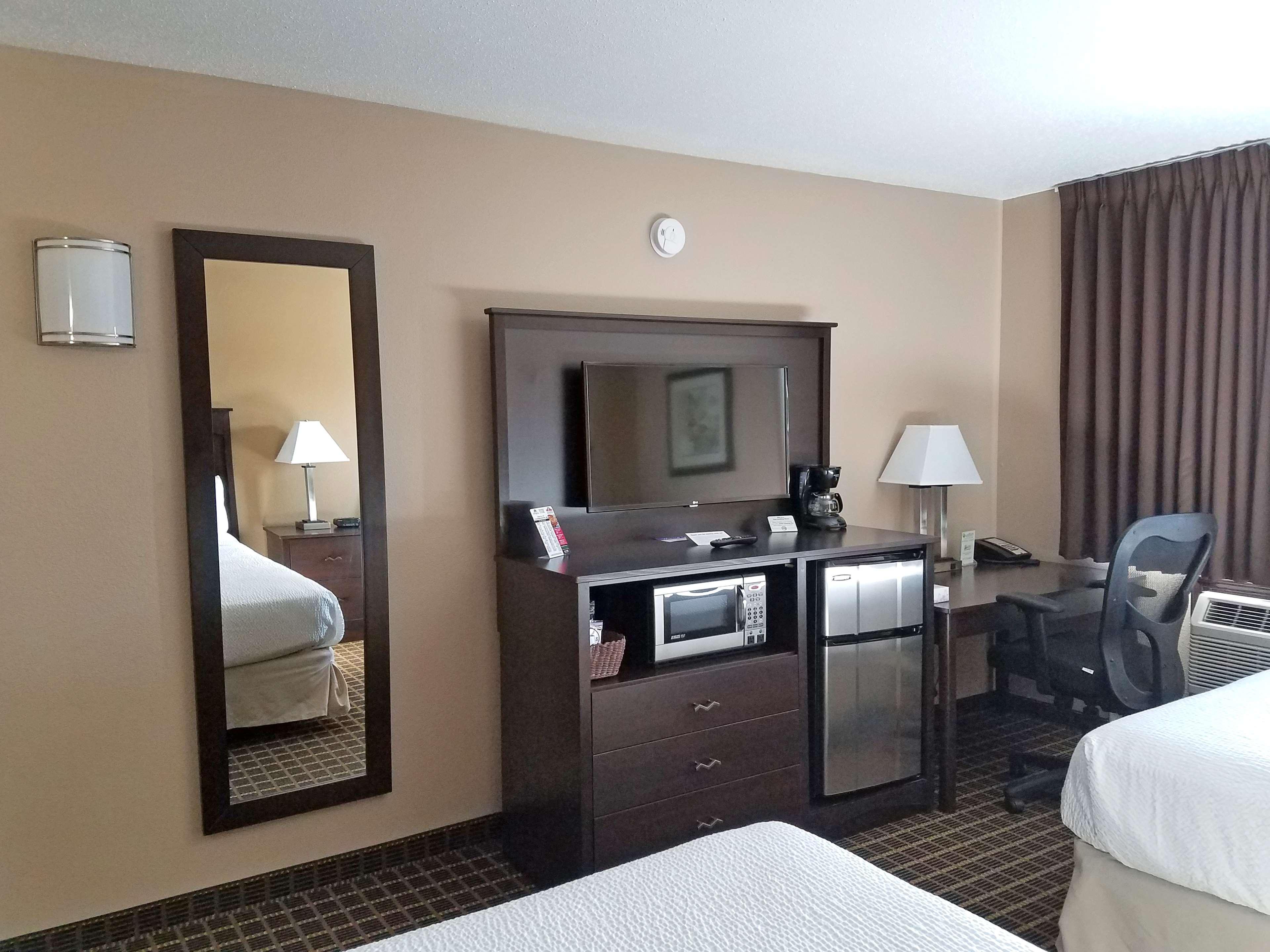 Americas Best Value Inn And Suites Bismarck Dış mekan fotoğraf