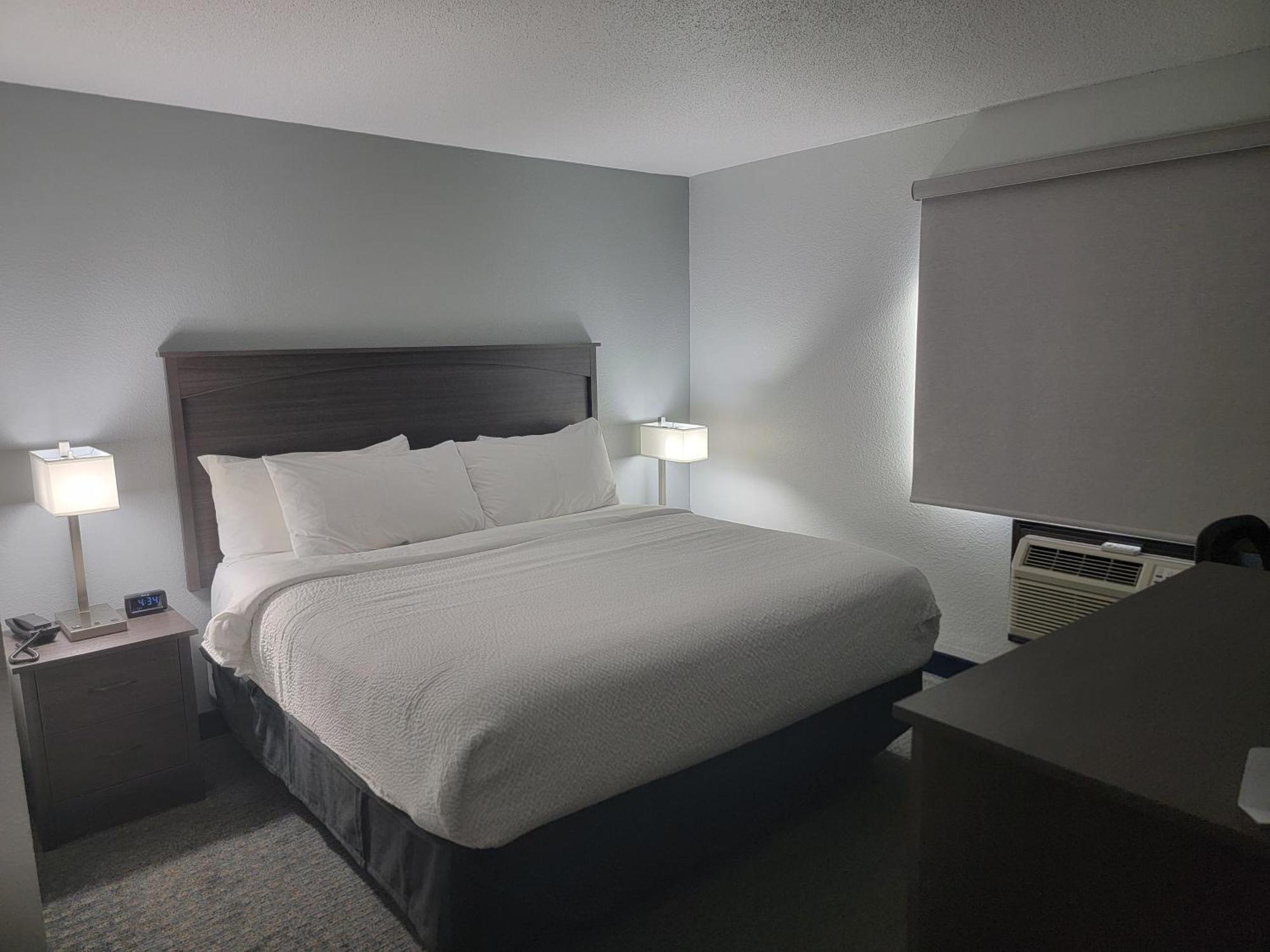 Americas Best Value Inn And Suites Bismarck Dış mekan fotoğraf
