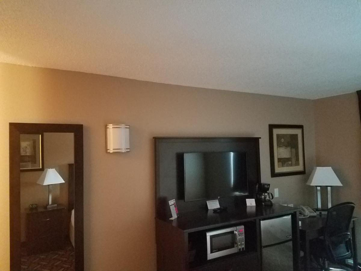 Americas Best Value Inn And Suites Bismarck Oda fotoğraf